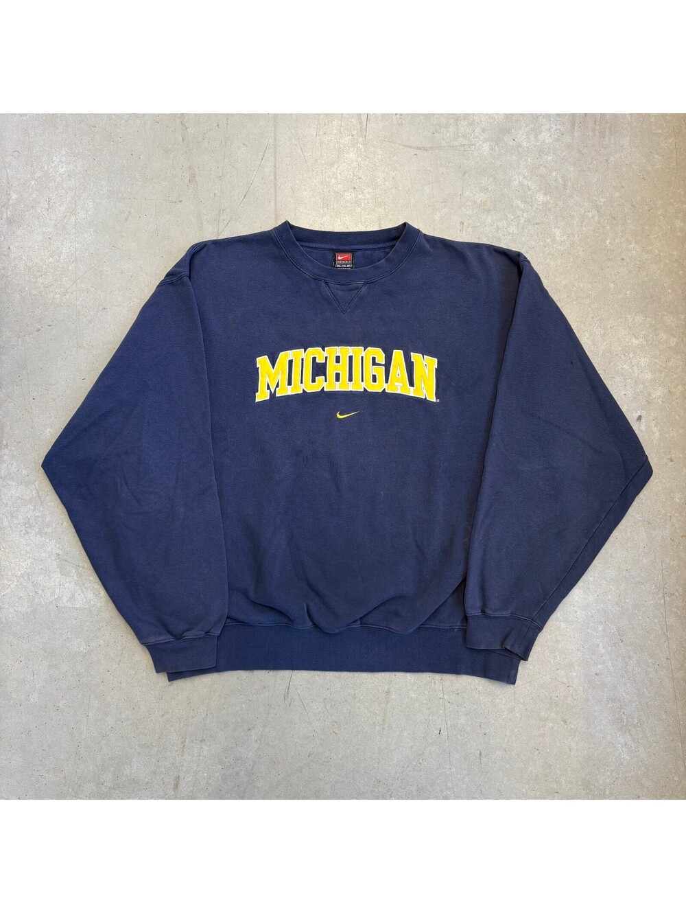 Vintage 2000s Nike Michigan University Centre Swoosh Sweatshirt XXL Navy